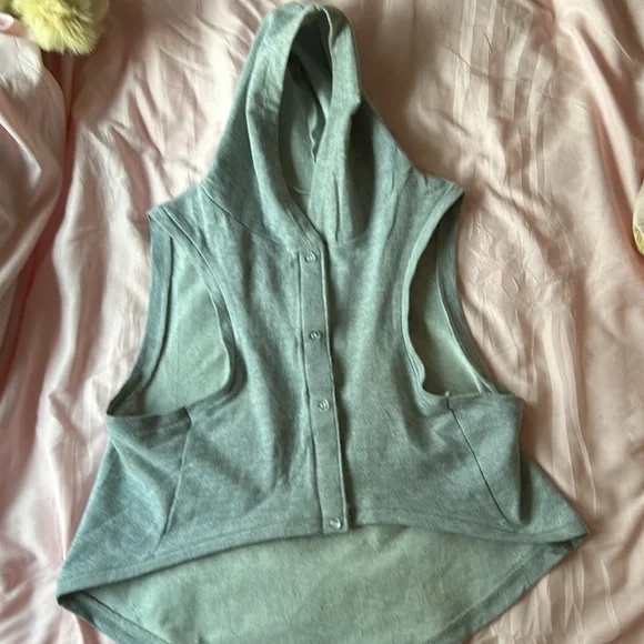 CUTE dog sweatshirt. XL. Fit my 65 lb doberman. Mahomes “Mabones” 15. - Picture 2 of 3